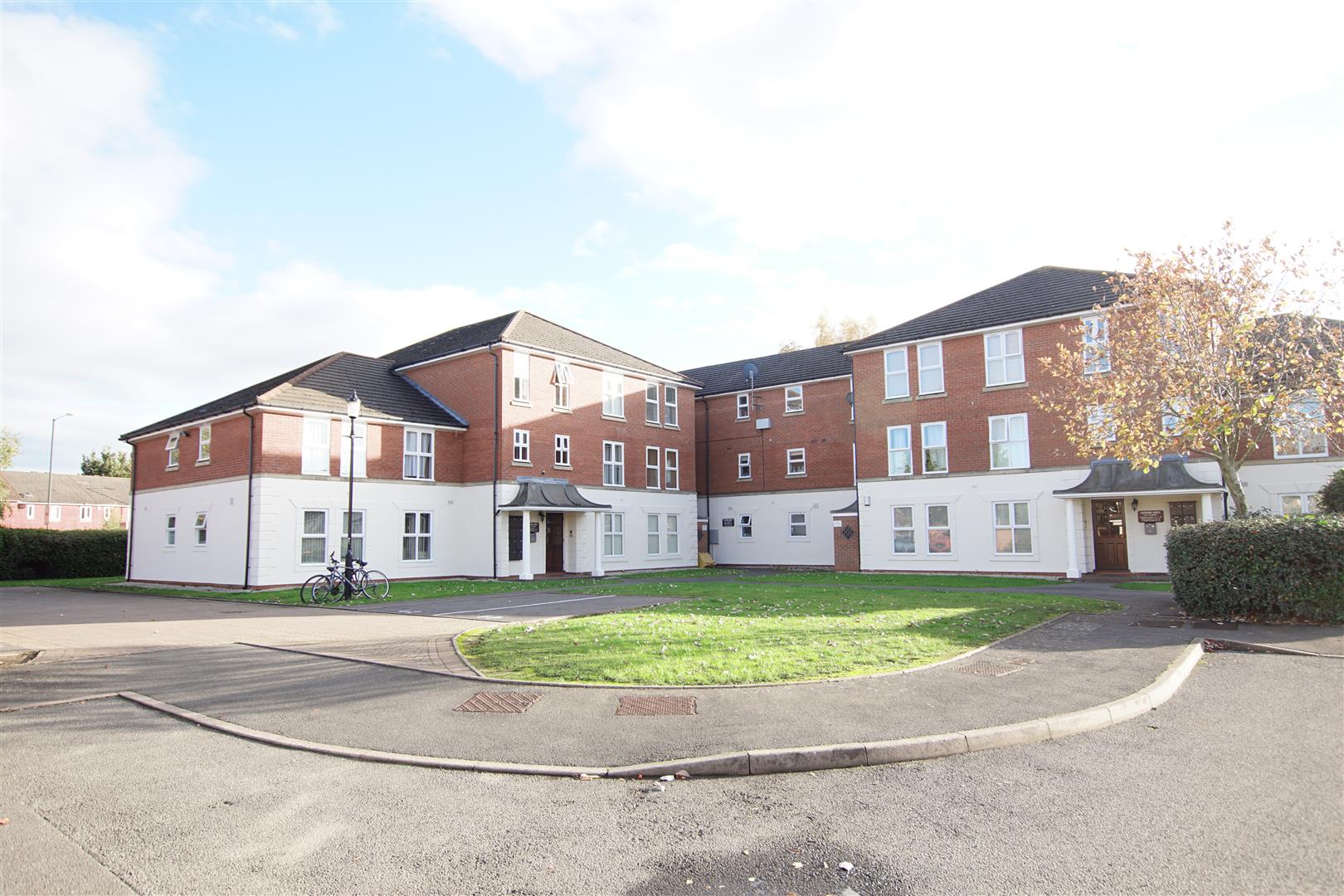 Sapphire Drive, Leamington Spa 2